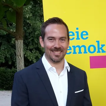 Dr. Benjamin Kern